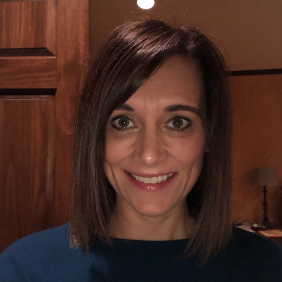 Meet your Posher, Lisa - Picture 1 of 1